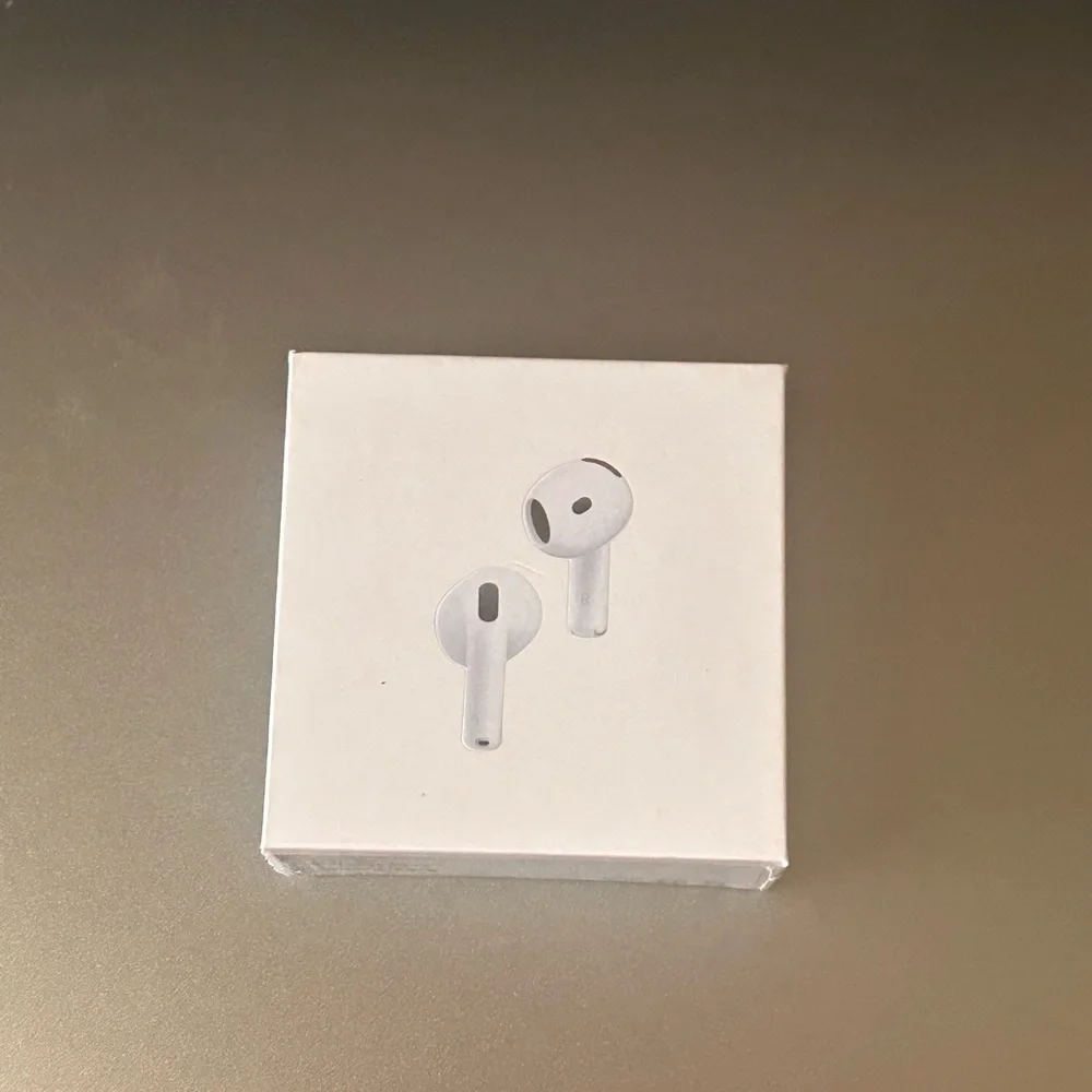 Wireless White Earbuds For iPhones